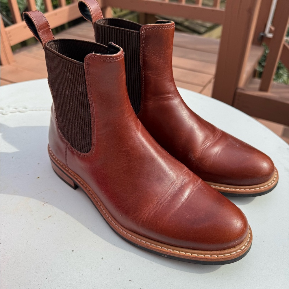 Nisolo Women’s Leather Chelsea Boots